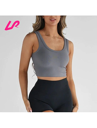 Add sophistication to your activewear with our scoop neck crop top. Shop now for a range of sizes and colors to elevate your workout wardrobe with our high neck cropped tank top.